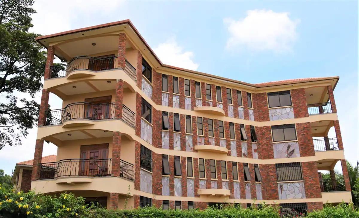 Victoria Breeze Suites, Entebbe Exterior photo